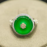 vintage green jade ring
