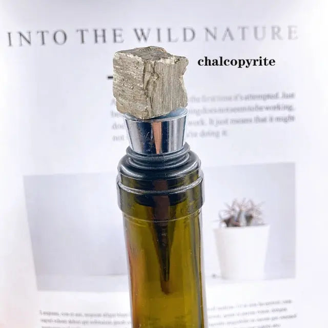 Natural Crystal Cube Wine Stoppers metamorphidi